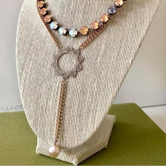 Sabika Sorbet, Y Drop necklace with medallion - Picture 7 of 7